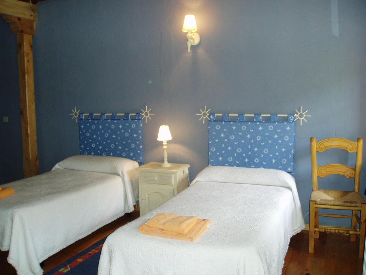 Hotel Rural El Urogallo Murias de Paredes الغرفة الصورة