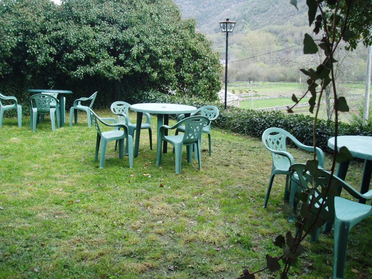 Hotel Rural El Urogallo Murias de Paredes المظهر الخارجي الصورة